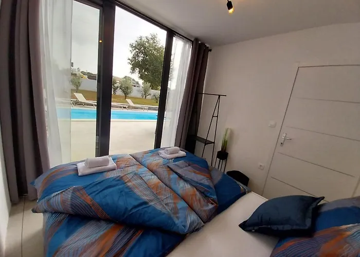 Hacienda Matea - Oase Der Romantik In Strandnaehe By Interhome Tatil Evi Pula