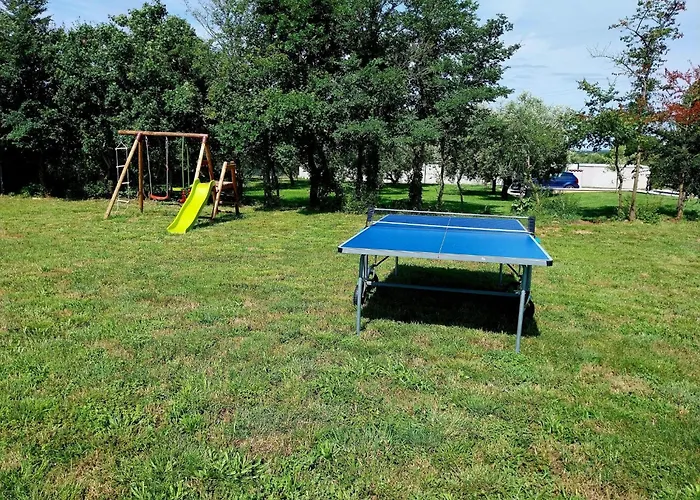 Tatil Evi Hacienda Matea - Oase Der Romantik In Strandnaehe By Interhome Pula