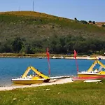 Hacienda Matea - Oase Der Romantik In Strandnaehe By Interhome * Пула