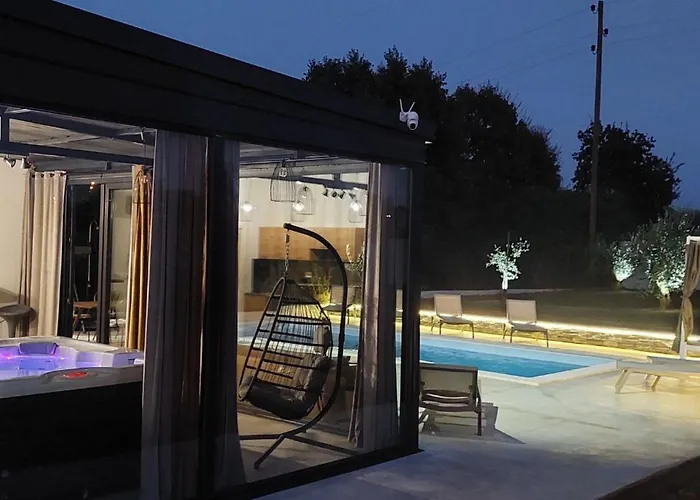 Semesterbostad Hacienda Matea - Oase Der Romantik In Strandnaehe By Interhome Pula