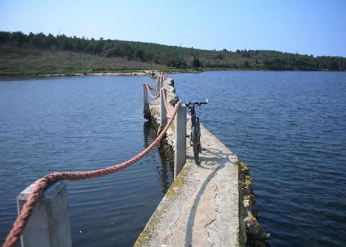 Hacienda Matea - Oase Der Romantik In Strandnaehe By Interhome Semesterbostad Pula